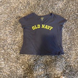 Short sleeve t shirt. Old navy. Large.